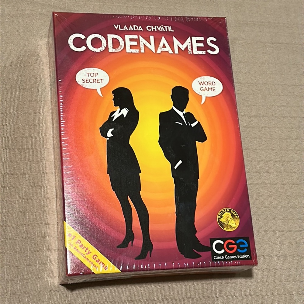 CGE Czech Games Edition Codenames by Vlaada Chvatil 2-8 players Age 10+